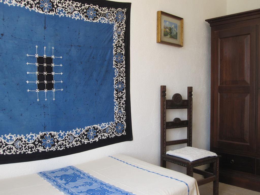Campi Elisi B&B 사사리 객실 사진