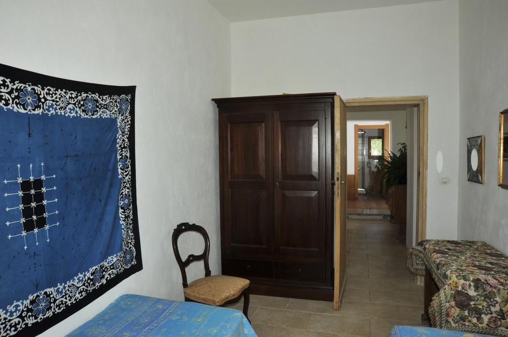 Campi Elisi B&B 사사리 객실 사진